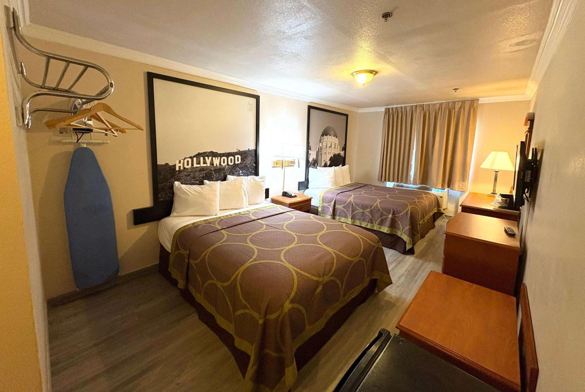Super 8 By Wyndham Hollywood/la Area Motel Los Ángeles